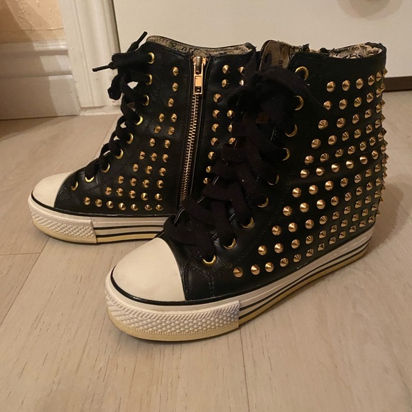 Women Black Leather Platform Studs Sneakers Size 6 - Picture 2 of 5
